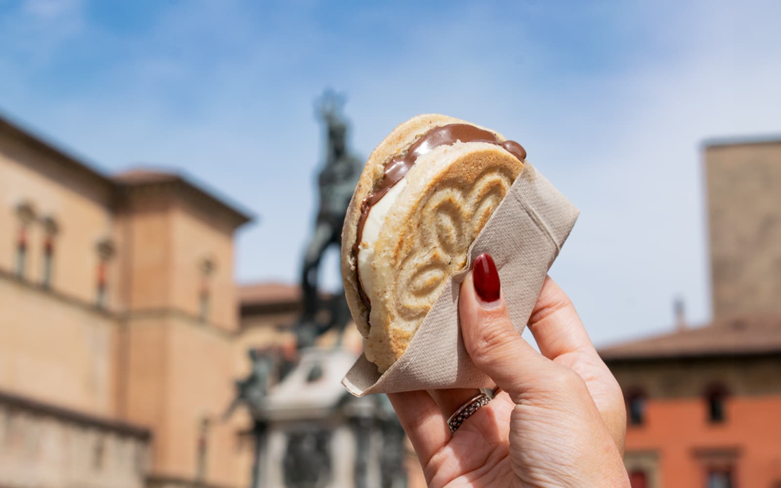City Red Bus: Bologna Hop-on Hop-off Tour with Food Tasting Vouchers tickets in Bologna - Highlights | TickYourList