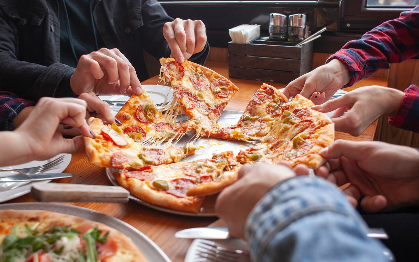 Budapest Pizza Cruise tickets in Budapest - Attractions | TickYourList