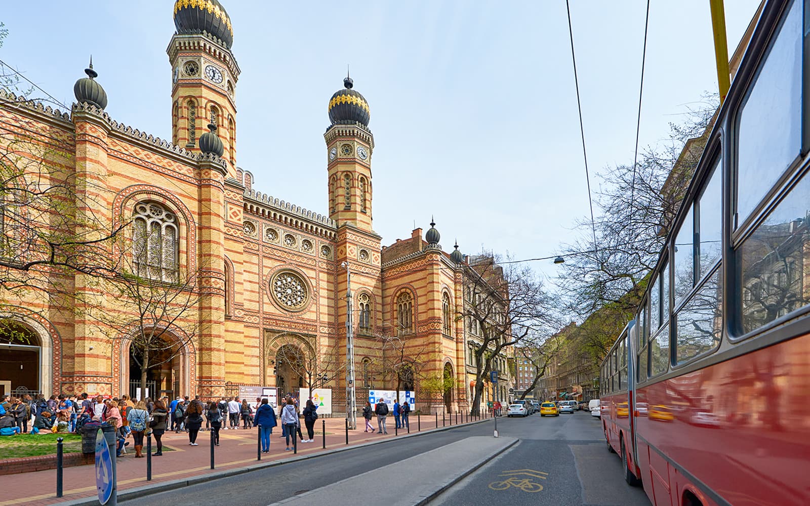Budapest Hop on Hop Off Bus with Boat Tour tickets in Budapest - Attractions | TickYourList