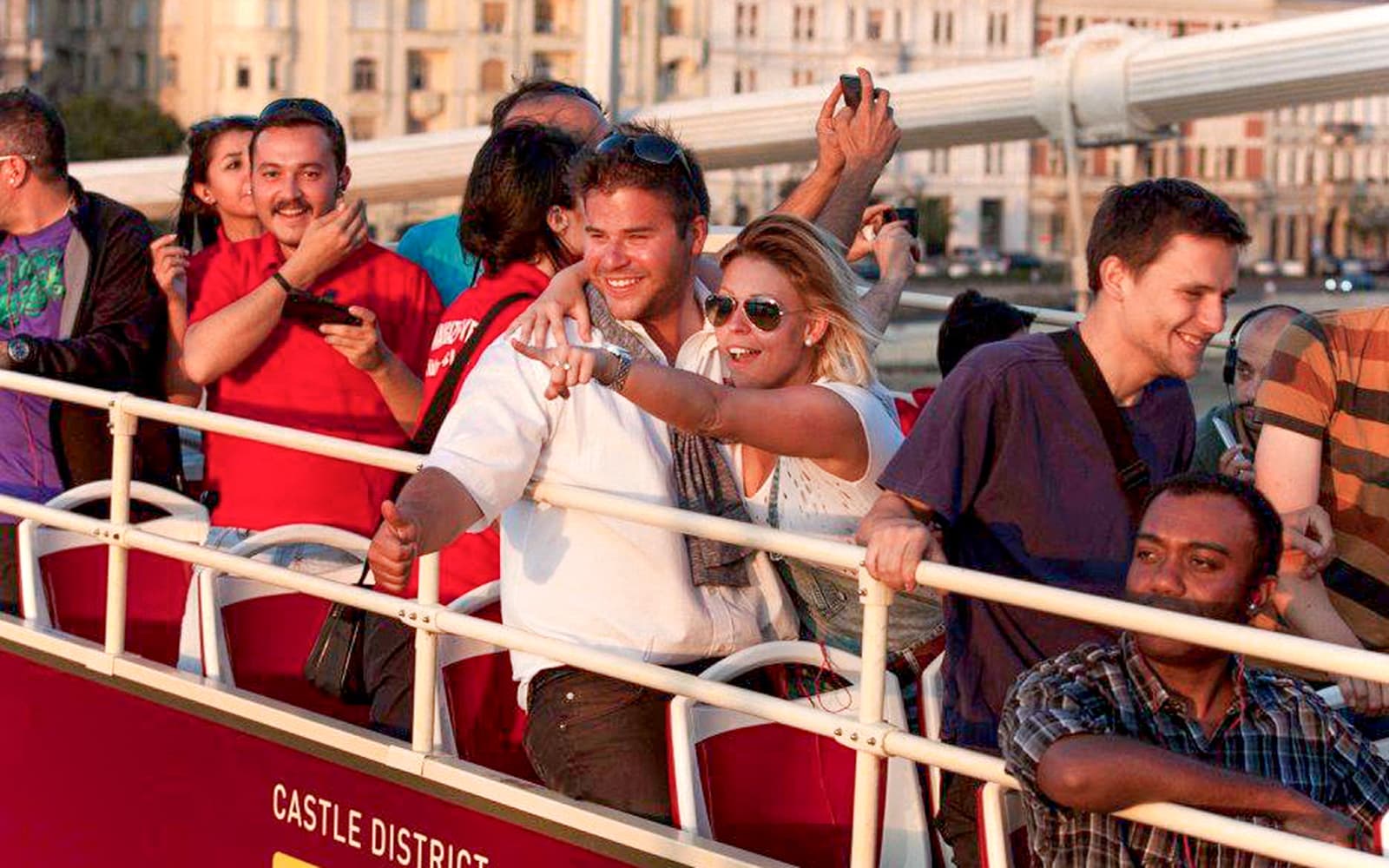 Big Bus: Budapest Hop-on Hop-off Bus Tour with Danube Cruise tickets in Budapest - Highlights | TickYourList