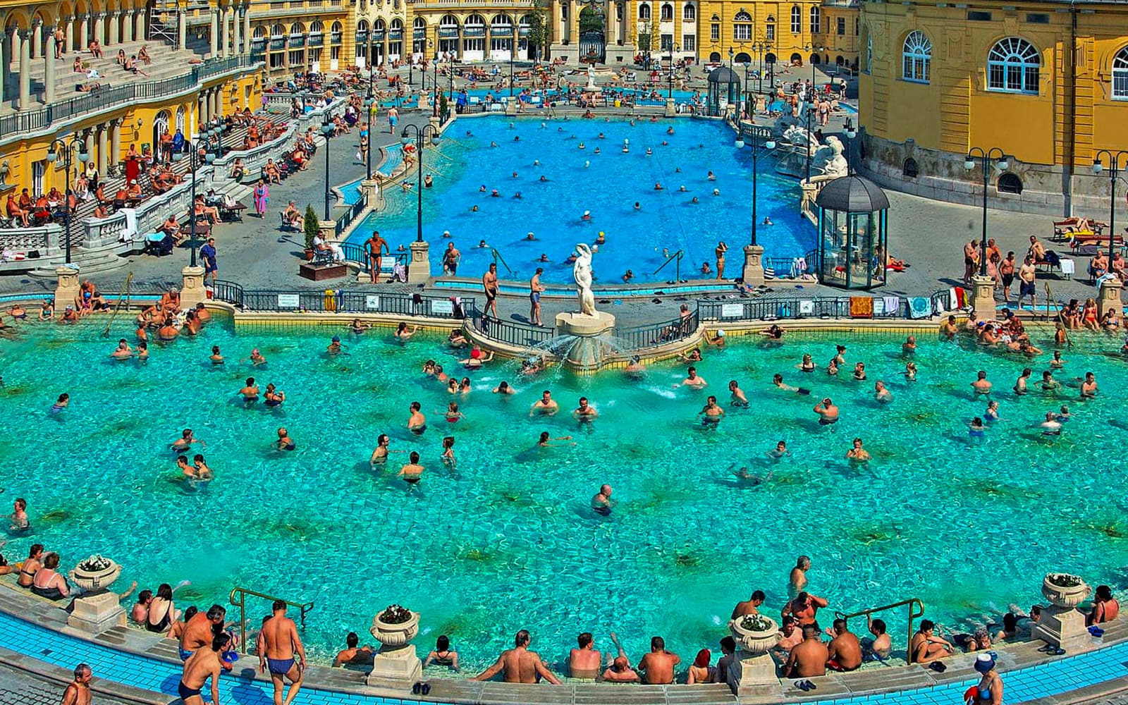 Skip the Line Ticket to Széchenyi Spa with Private Cabin & Massage