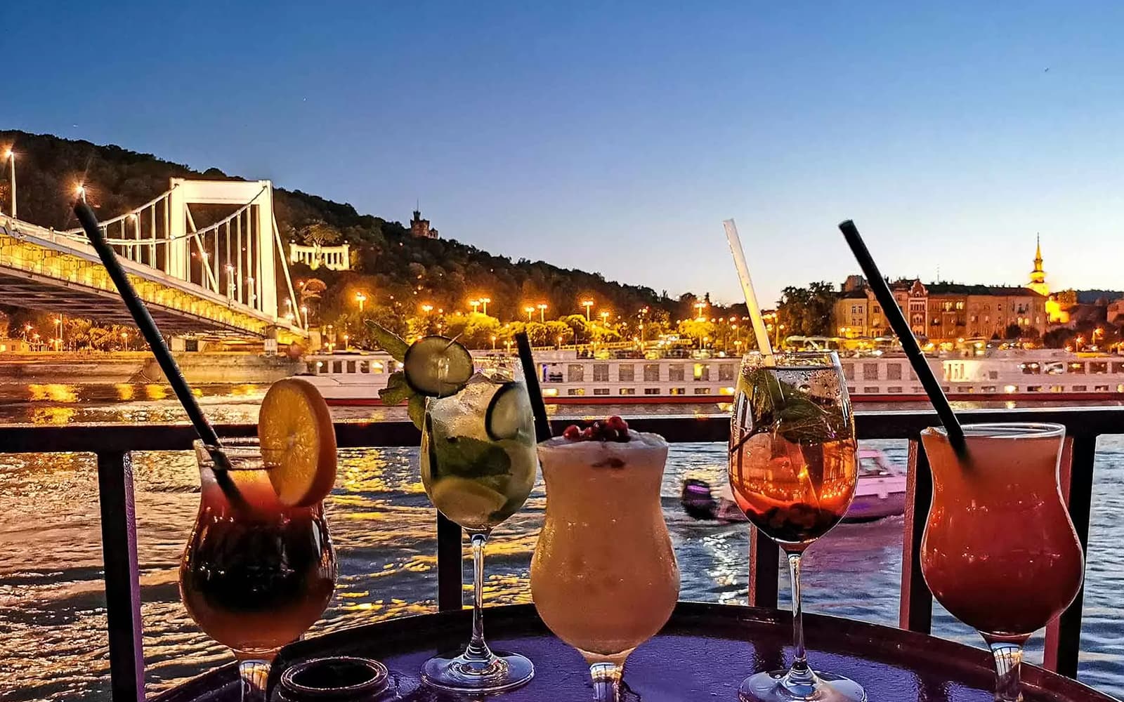 Budapest Danube River Sunset Cocktail Sightseeing Cruise