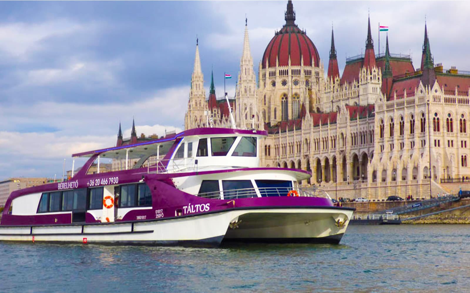 Hop On Hop Off Sightseeing Cruise with Welcome Drink tickets in Budapest - Discover | TickYourList