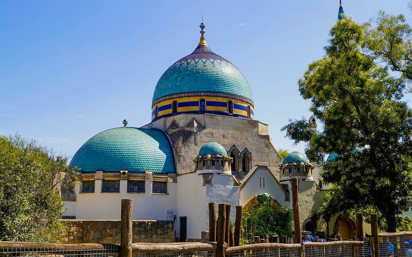 Entrance Tickets to the Budapest Zoo and Botanical Garden experience in Budapest | TickYourList