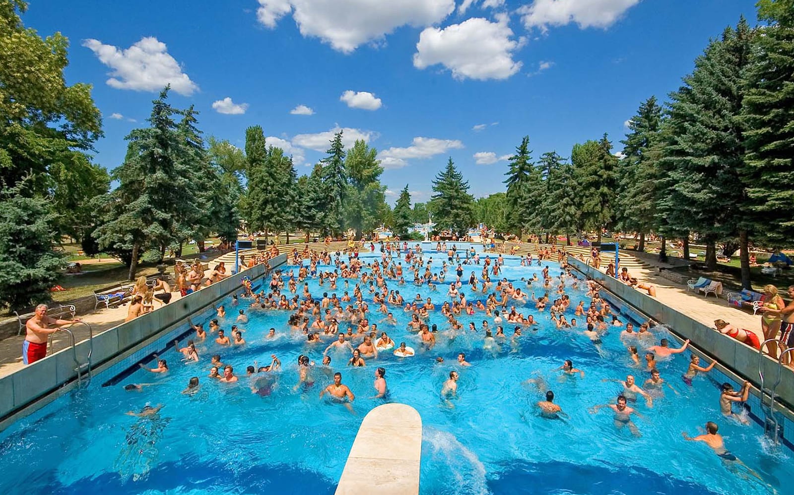 Palatinus Spa: Entry Ticket with Locker or Private Cabin in Budapest - Activities | TickYourList