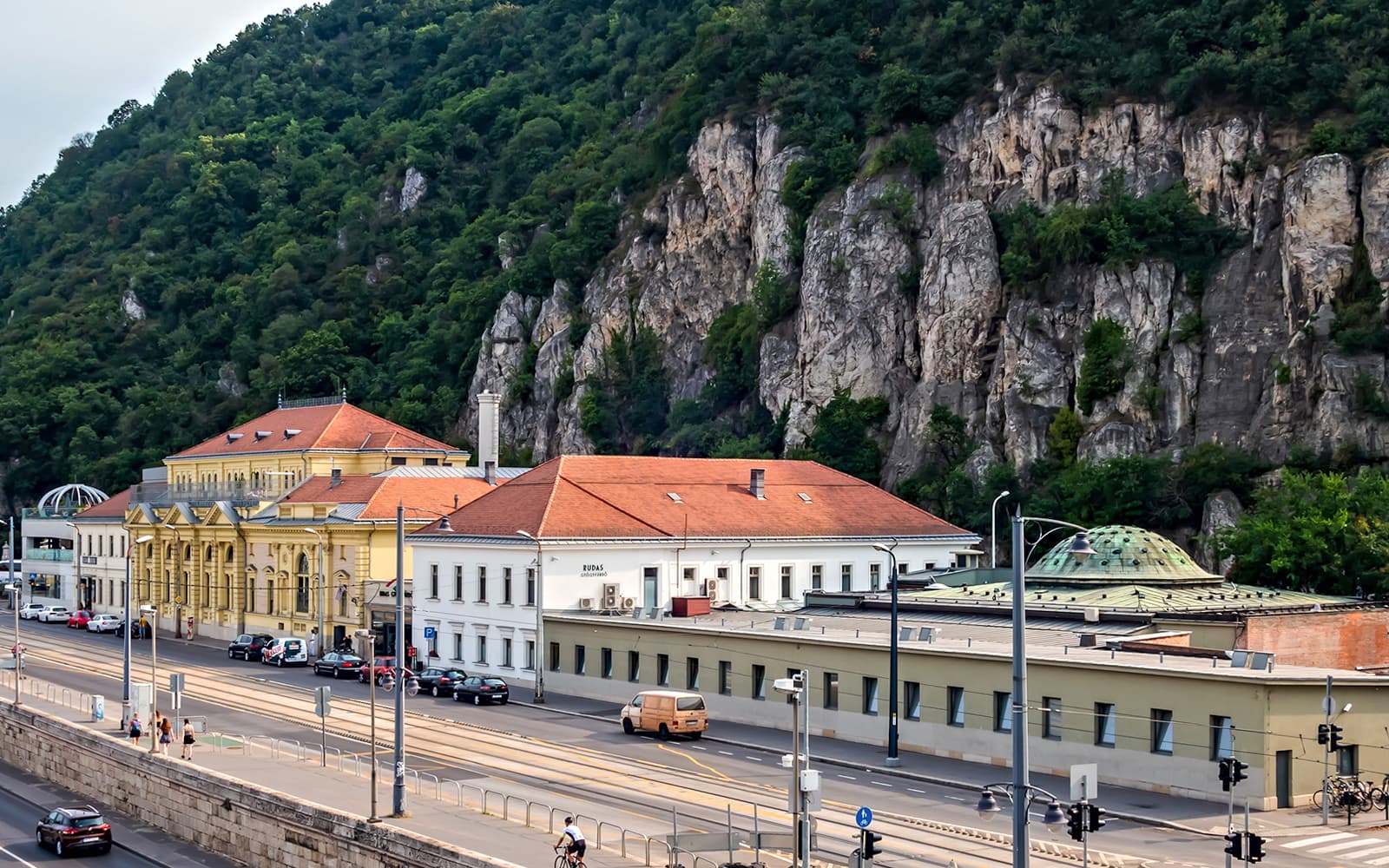 Rudas Spa: Entry Tickets with Locker or Private Cabin in Budapest - Activities | TickYourList