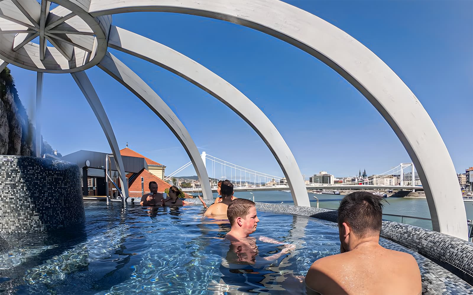 Rudas Spa: Entry Tickets with Locker or Private Cabin in Budapest - Features | TickYourList