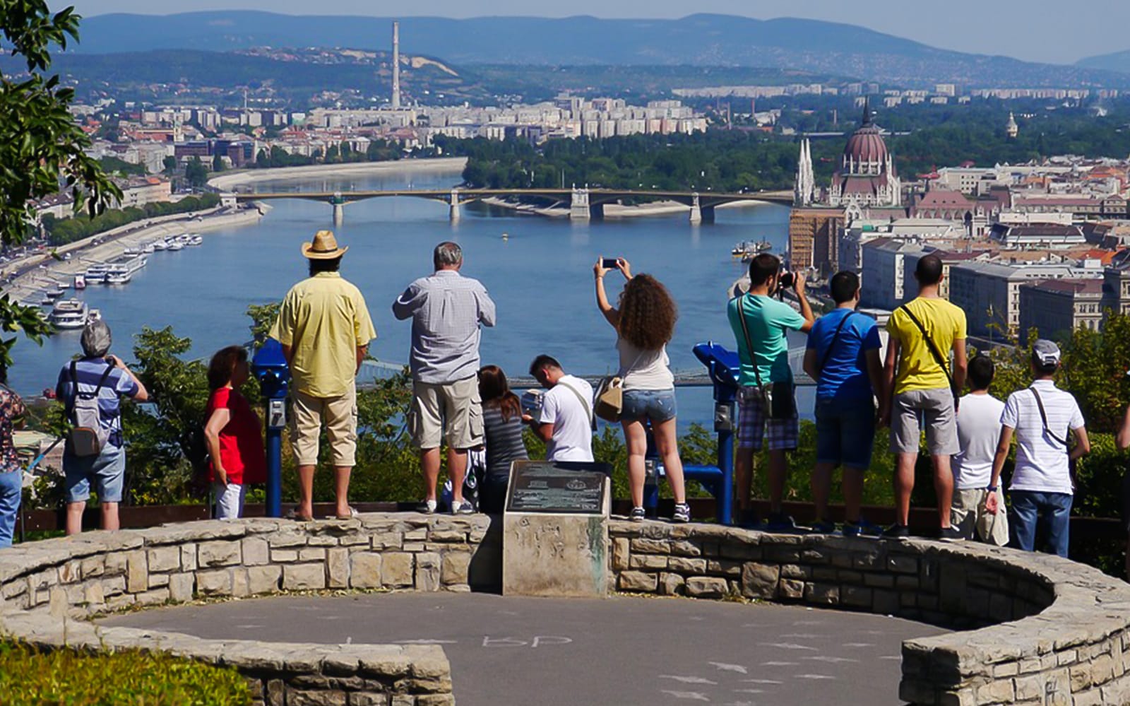 Guided Tour of Budapest by Bus tickets in Budapest - Attractions | TickYourList