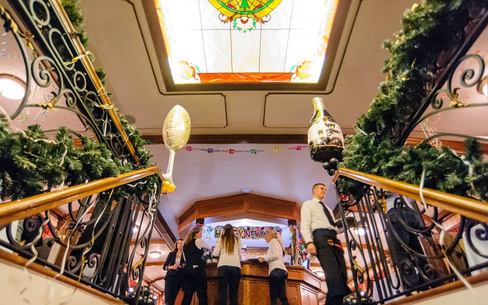 Christmas or New Year’s Eve Dinner Cruise with Live music on Danube tickets in Budapest - Highlights | TickYourList