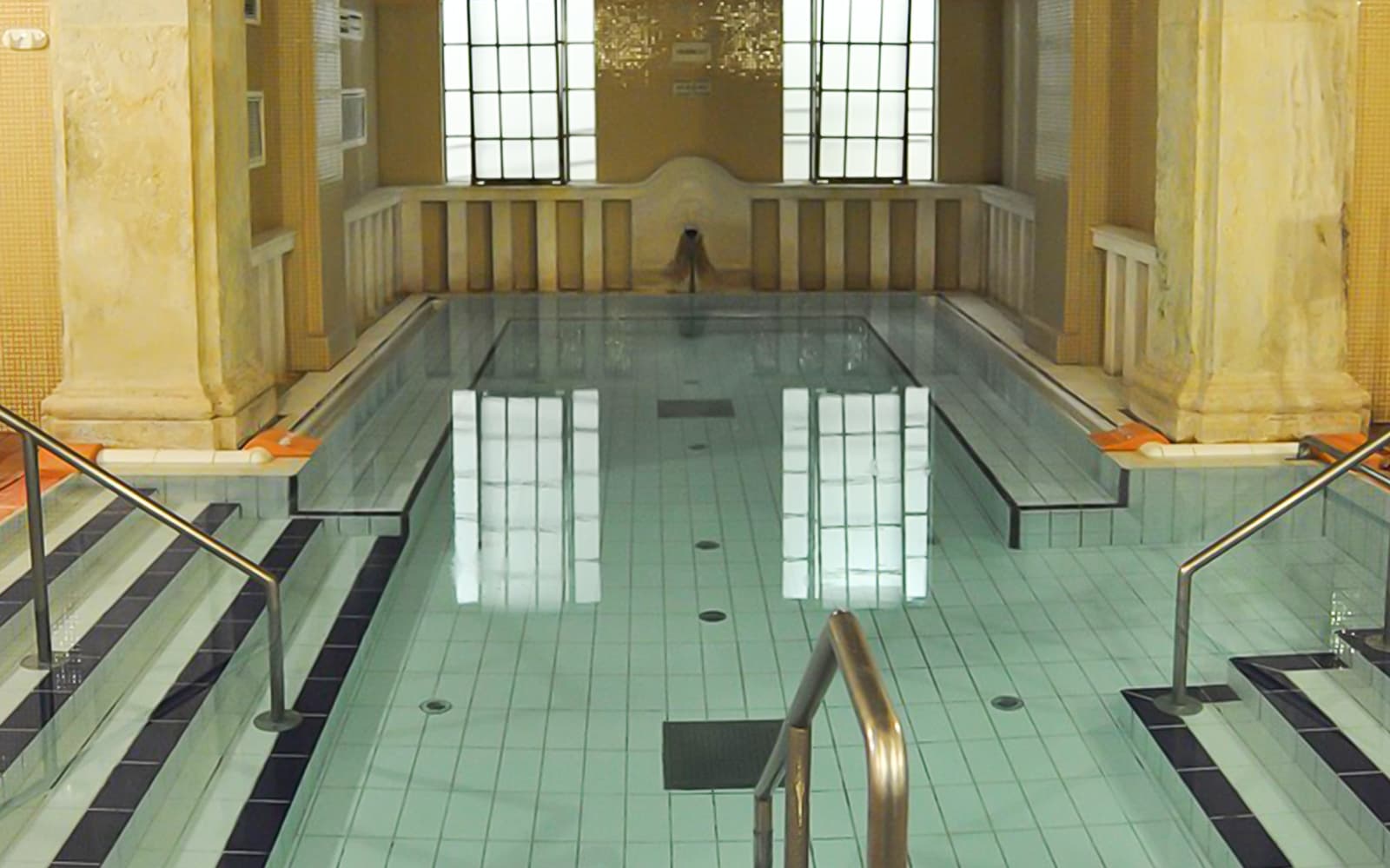 Combo (Save 5%): Lukacs Baths + Danube Sightseeing Cruise Tickets in Budapest - Features | TickYourList