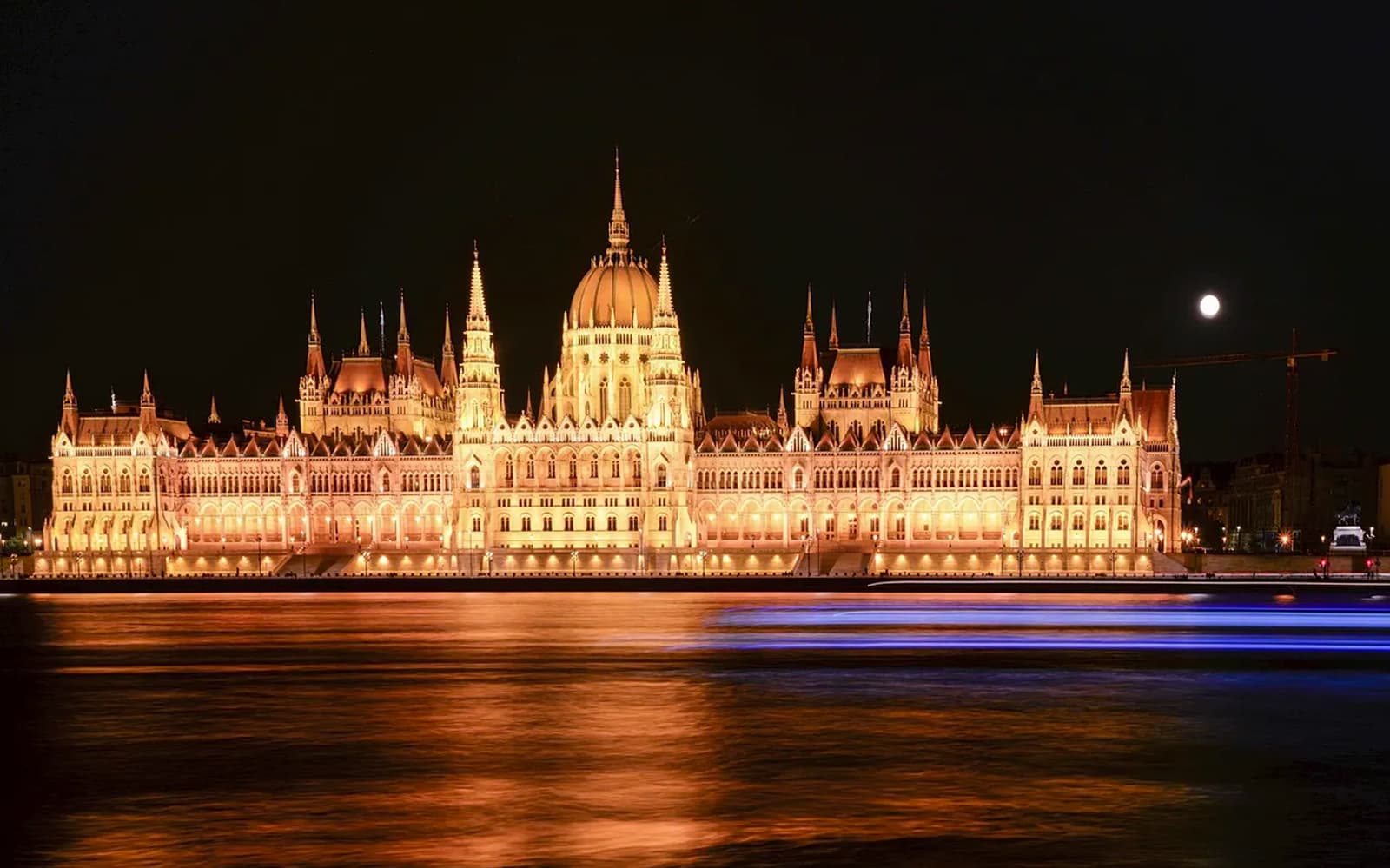 Combo: Hungarian Parliament Guided Tour + Museum of Fine Arts Tickets in Budapest - Attractions | TickYourList
