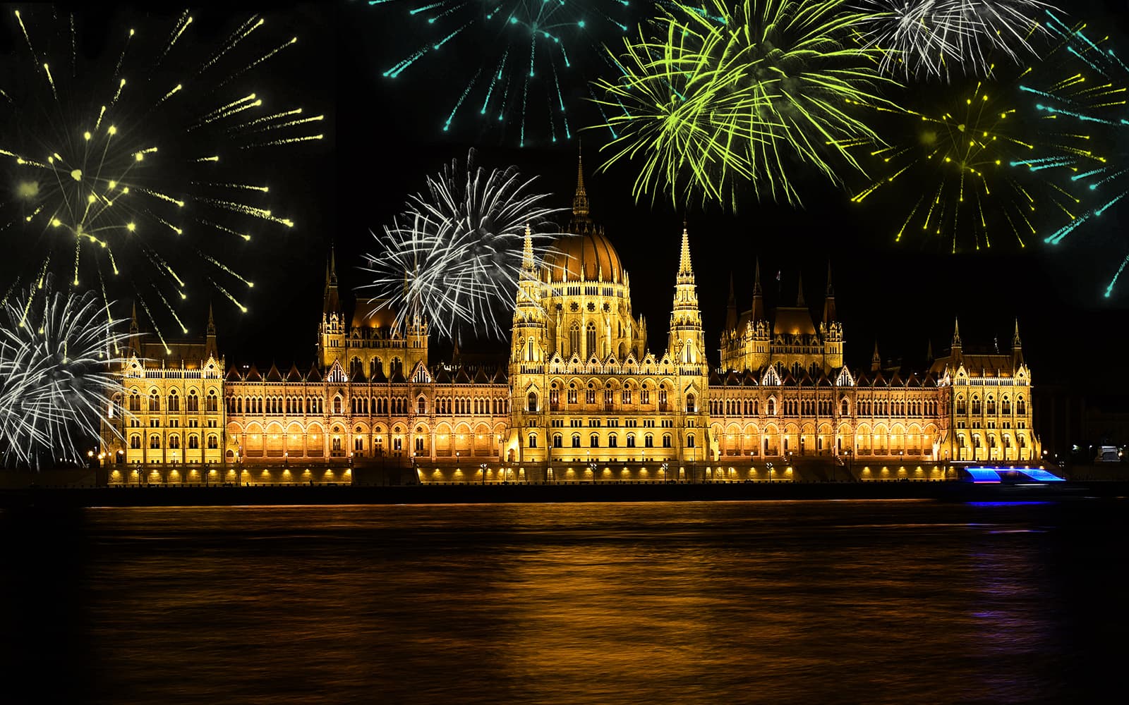 Dinner Cruise on the Danube River with Fireworks, Dinner & Piano Show