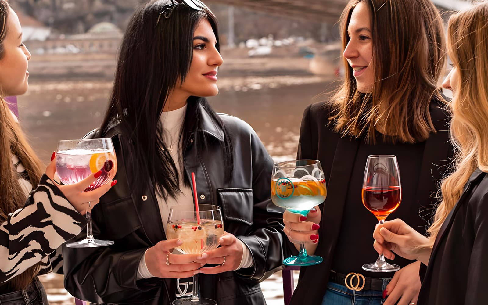 Budapest: St. Stephen’s Day Evening Cruise with Fireworks & Drinks tickets in Budapest - Attractions | TickYourList