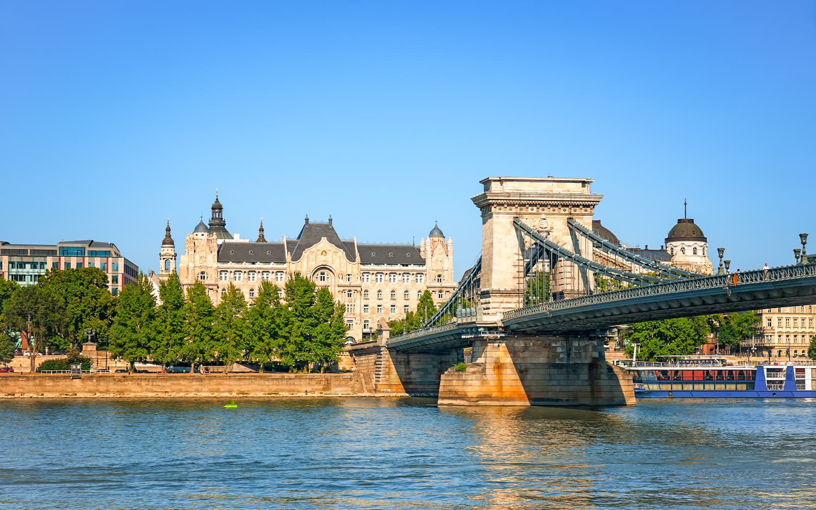 Budapest Danube River Sightseeing Cruise with Brunch & Drinks tickets in Budapest - Features | TickYourList