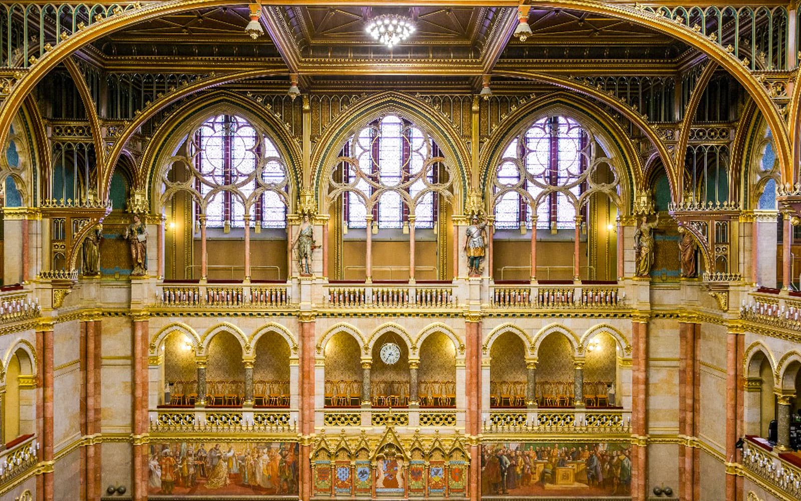 Combo (Save 5%): Budapest St. Stephen’s Basilica Guided Tour + Hungarian Parliament Audio Guided Tour tickets in Budapest - Features | TickYourList