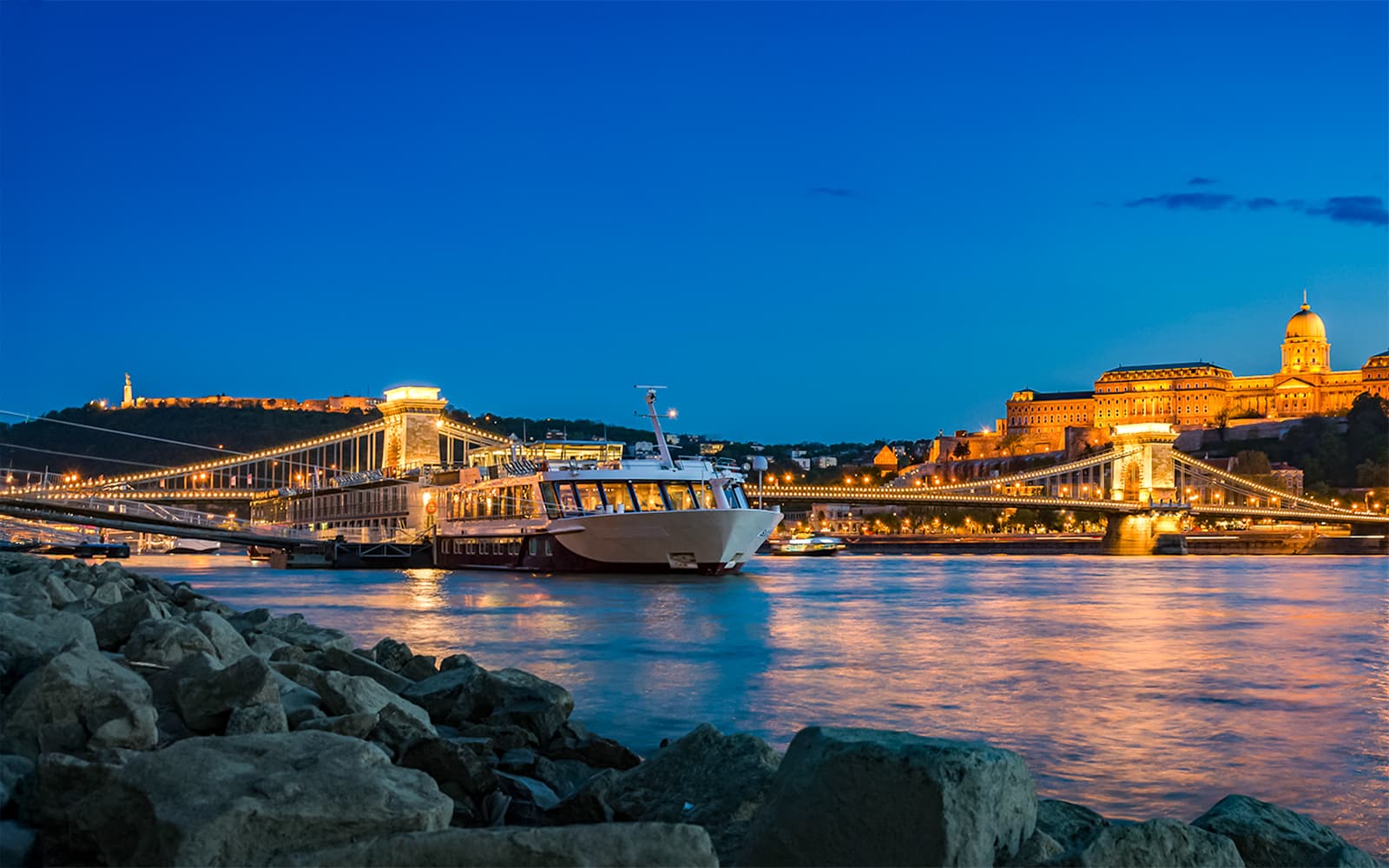 Budapest Danube River Nighttime Sightseeing Cruise tickets in Budapest - Attractions | TickYourList