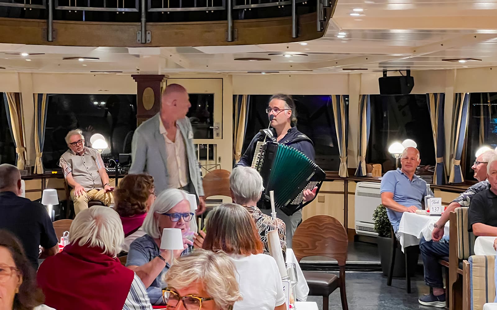 Budapest Danube River Nighttime Sightseeing Cruise tickets in Budapest - Features | TickYourList