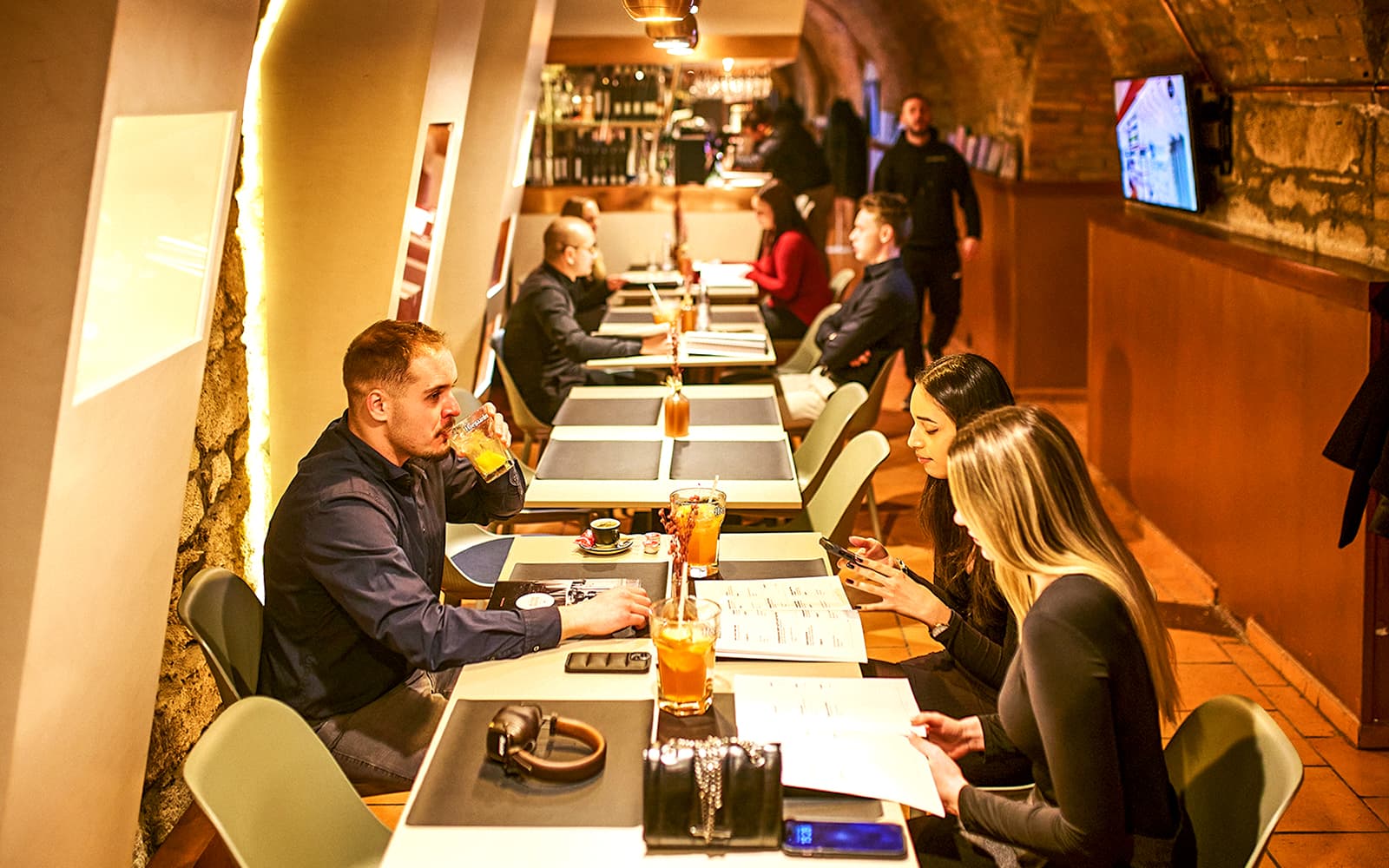Széchenyi Spa: Entry Tickets with Locker or Private Cabin and Tasting at GastroCellar in Budapest - Features | TickYourList