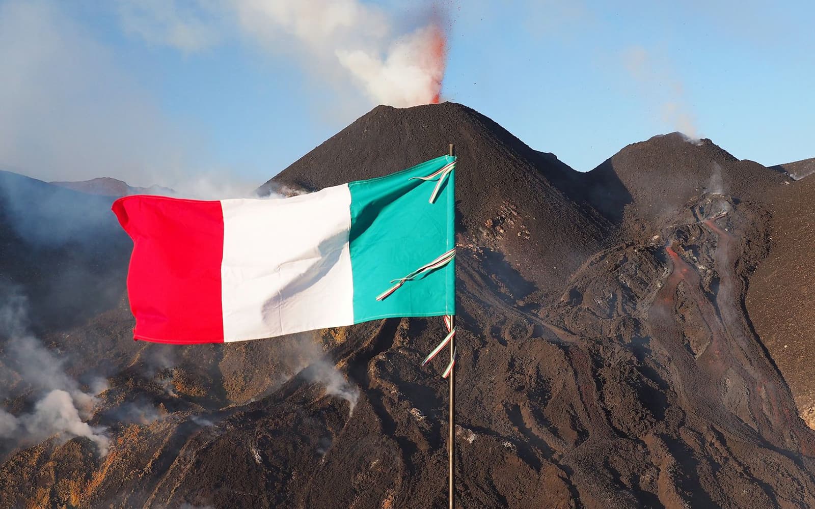 Mount Etna Guided Tour by 4x4 with Wine Tasting tickets in Catania - Activities | TickYourList