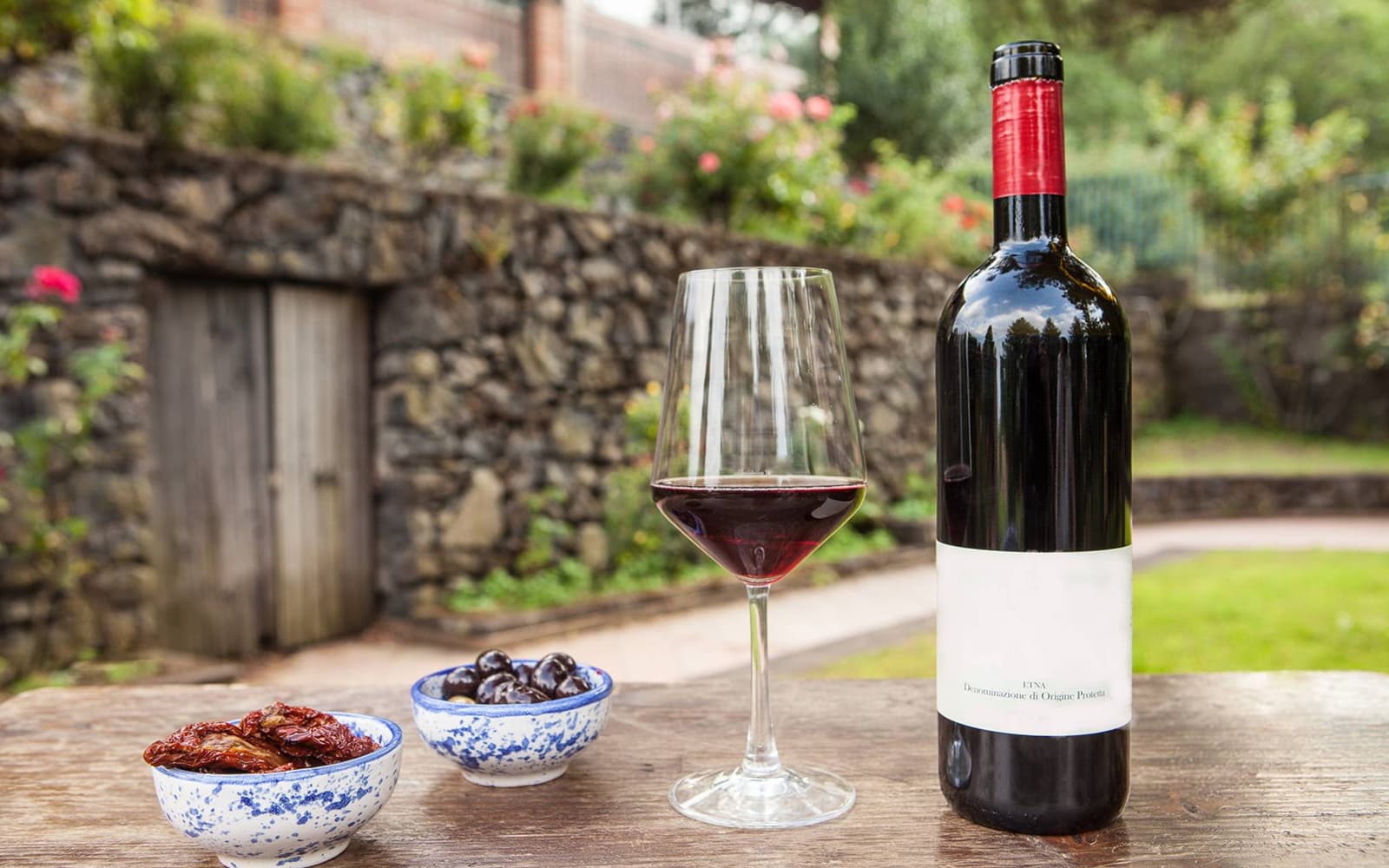 Mount Etna Guided Tour with Wine & Olive Oil Tasting tickets in Catania - Features | TickYourList