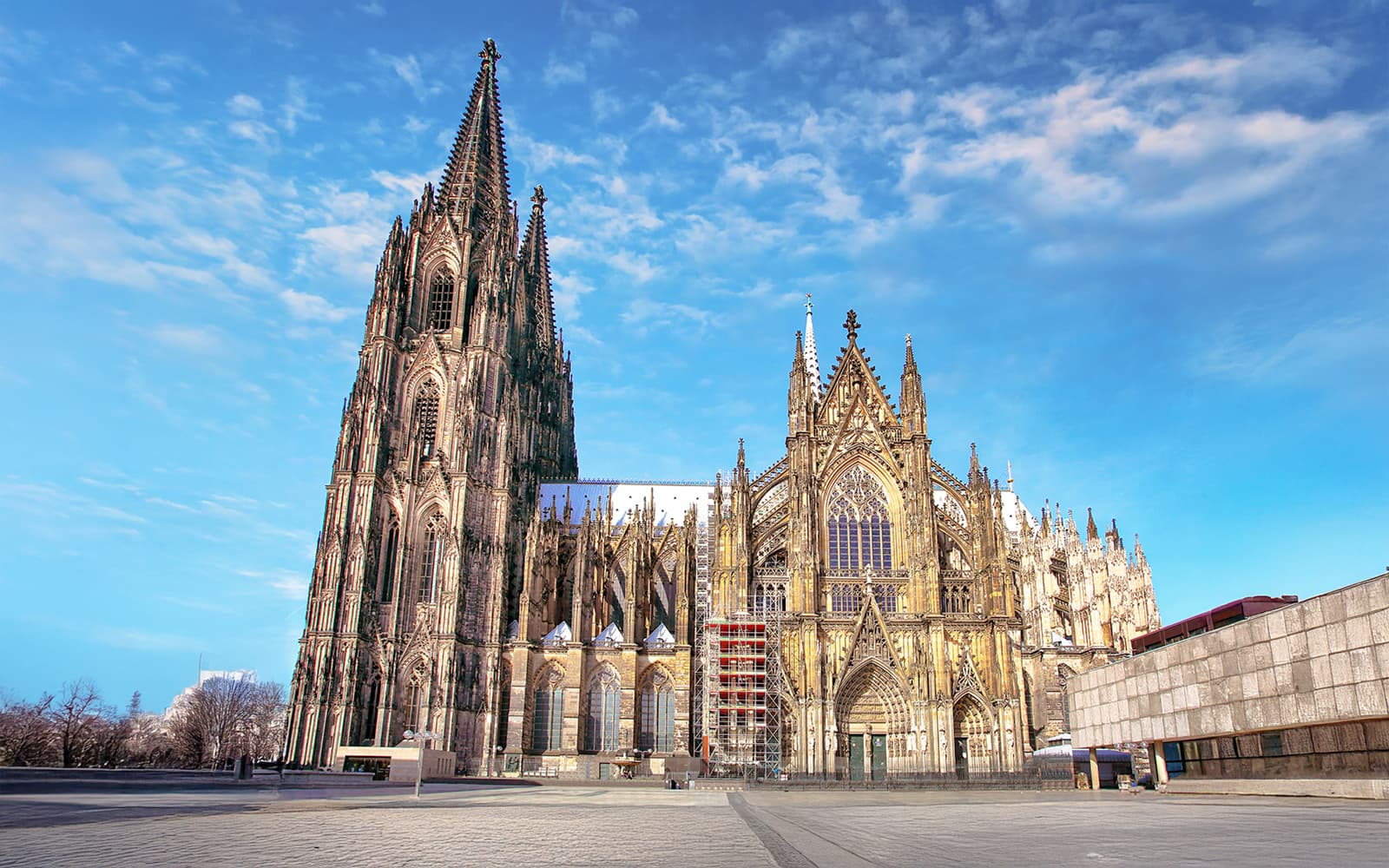 City Tour: Cologne Hop-on Hop-off Bus Tour tickets in Cologne - Features | TickYourList