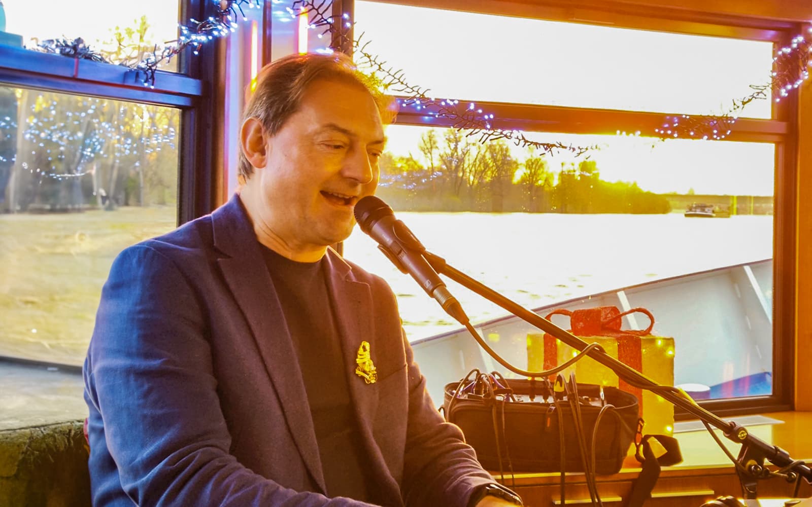 1.5-Hour Cologne Advent Cruise with Festive Music tickets in Cologne - Activities | TickYourList
