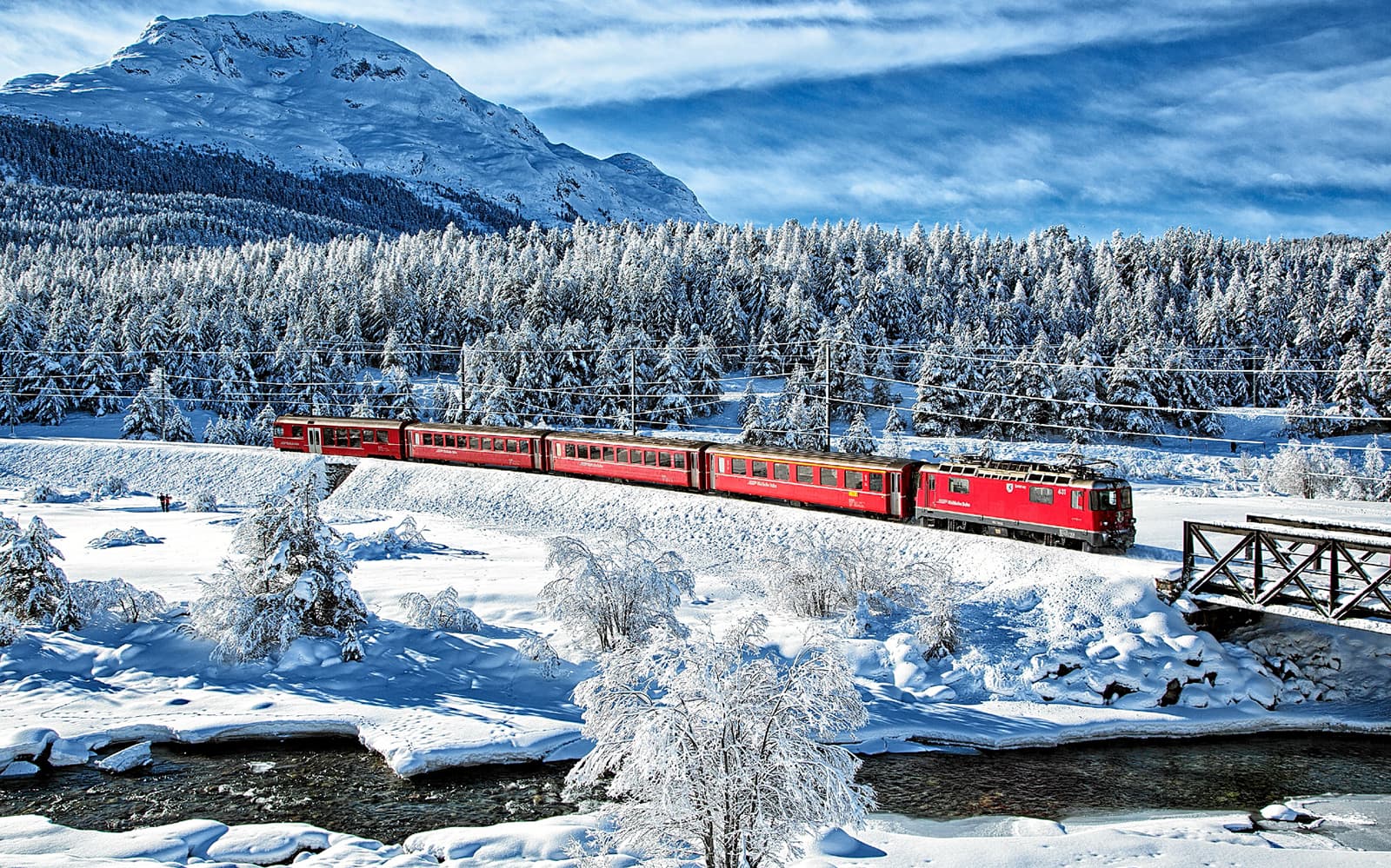 From Milan: St. Moritz Full-Day Tour with Bernina Red Train