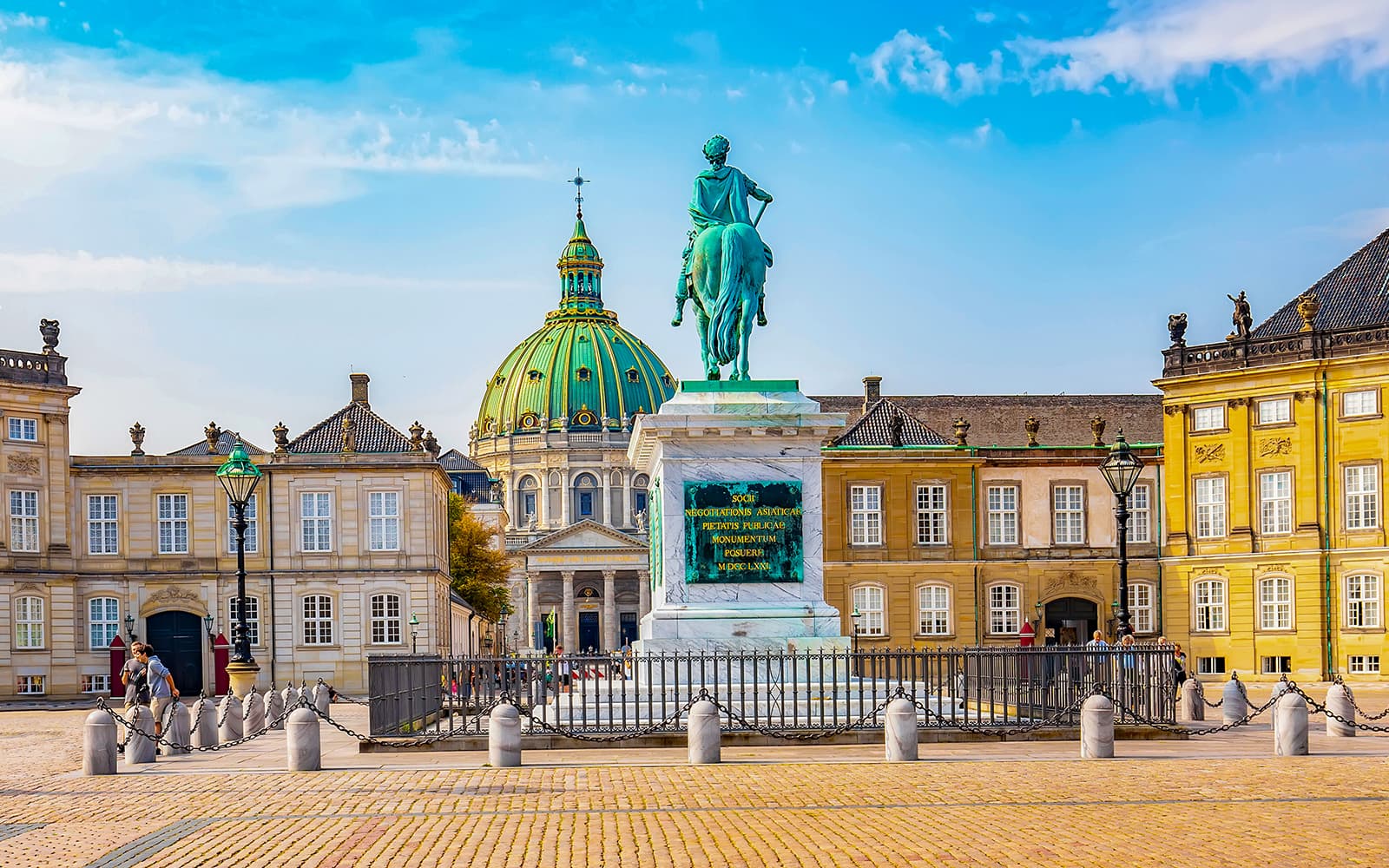 Red Sightseeing: 24-Hour Hop-On Hop-Off Tour of Copenhagen with Optional Boat Tour tickets in Copenhagen - Highlights | TickYourList
