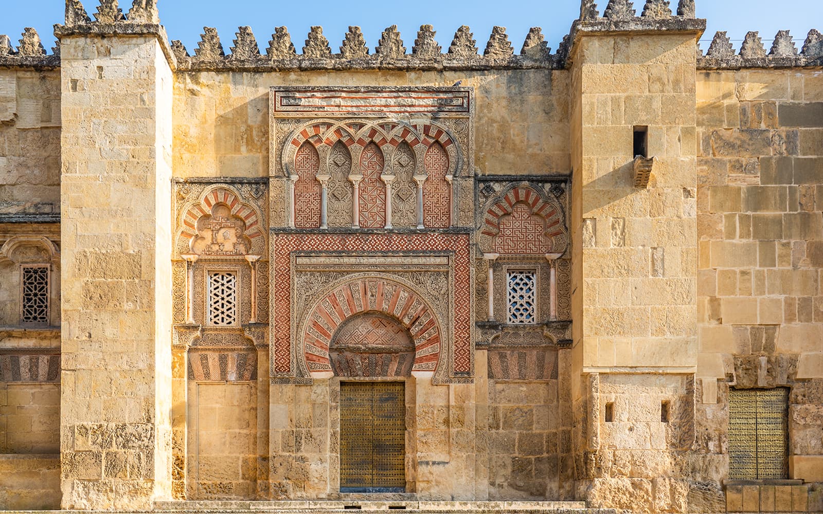2.5-Hour Guided Tour of Córdoba Cathedral-Mosque & Alcázar tickets in Cordoba - Attractions | TickYourList