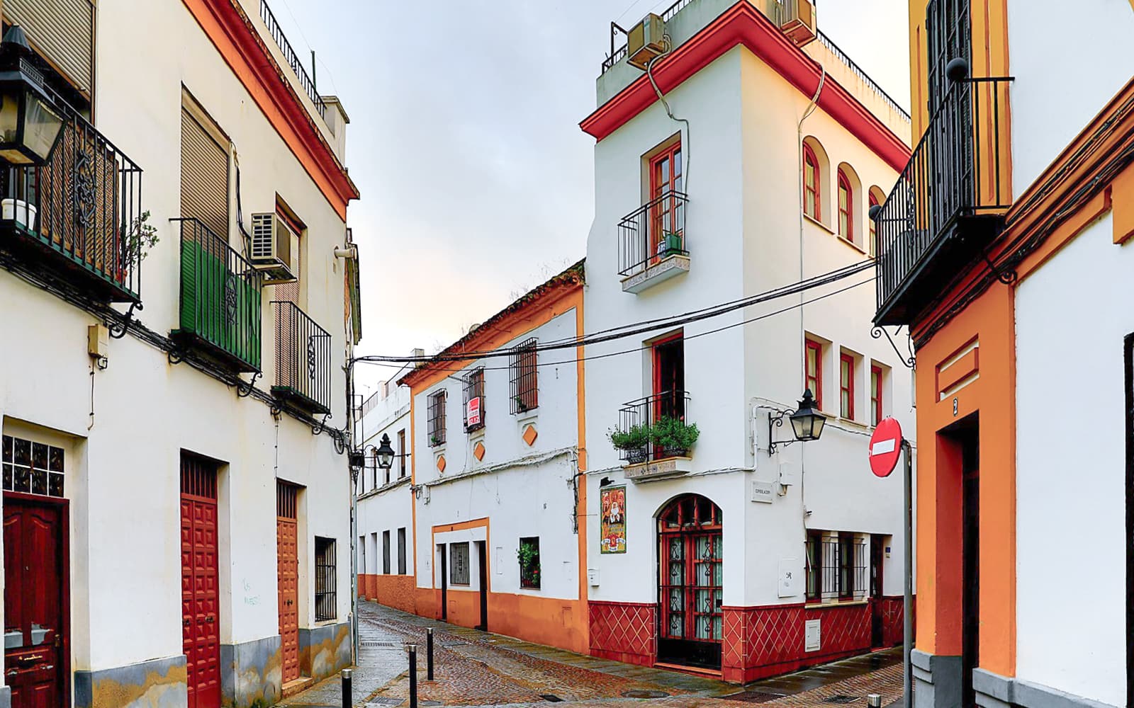 2.5-Hour Guided Walking Tour of Córdoba with Visit to Alcázar tickets in Cordoba - Activities | TickYourList