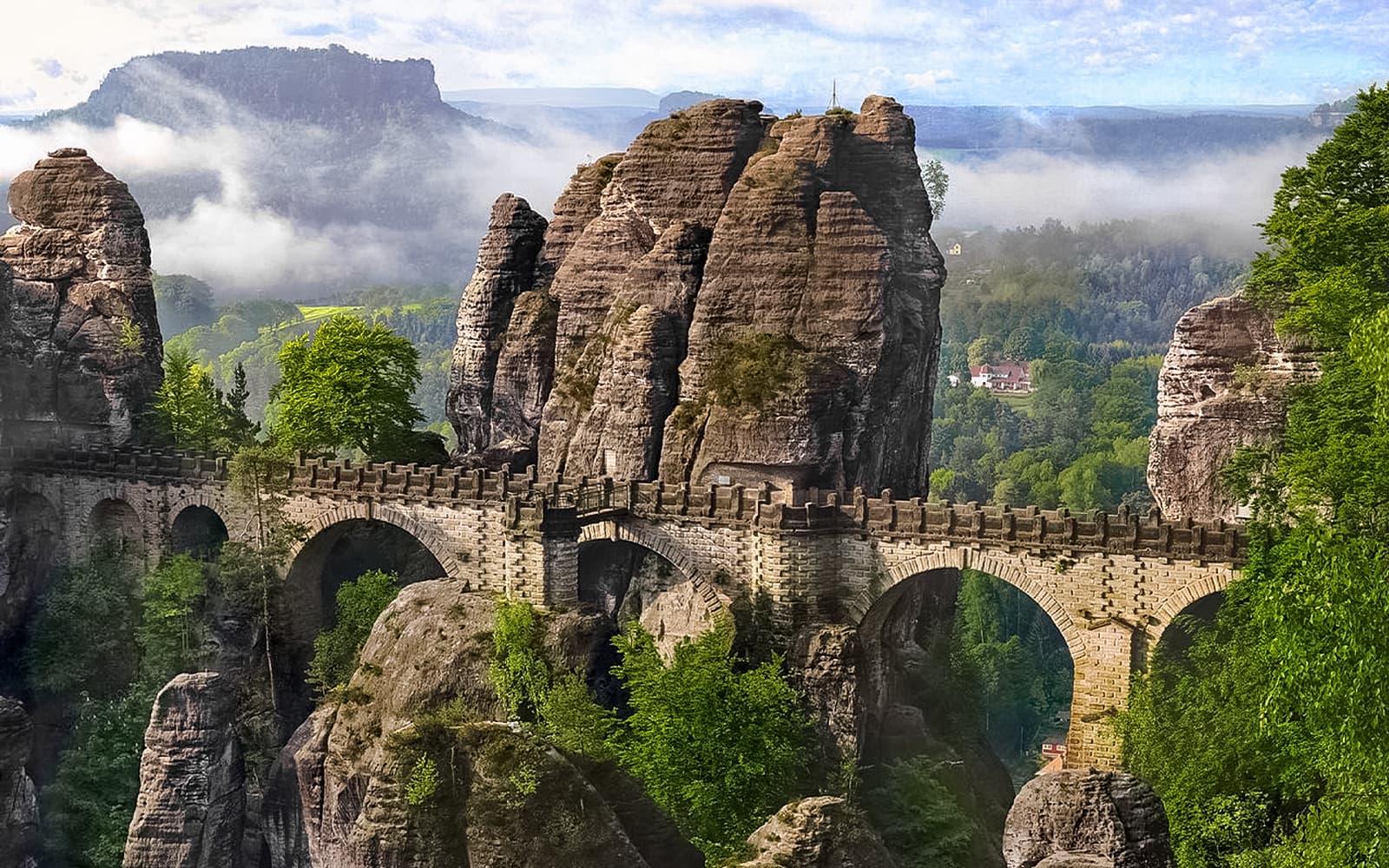 Guided Tour of Bohemian-Saxon Switzerland with Kamenice Gorge Boat Ride