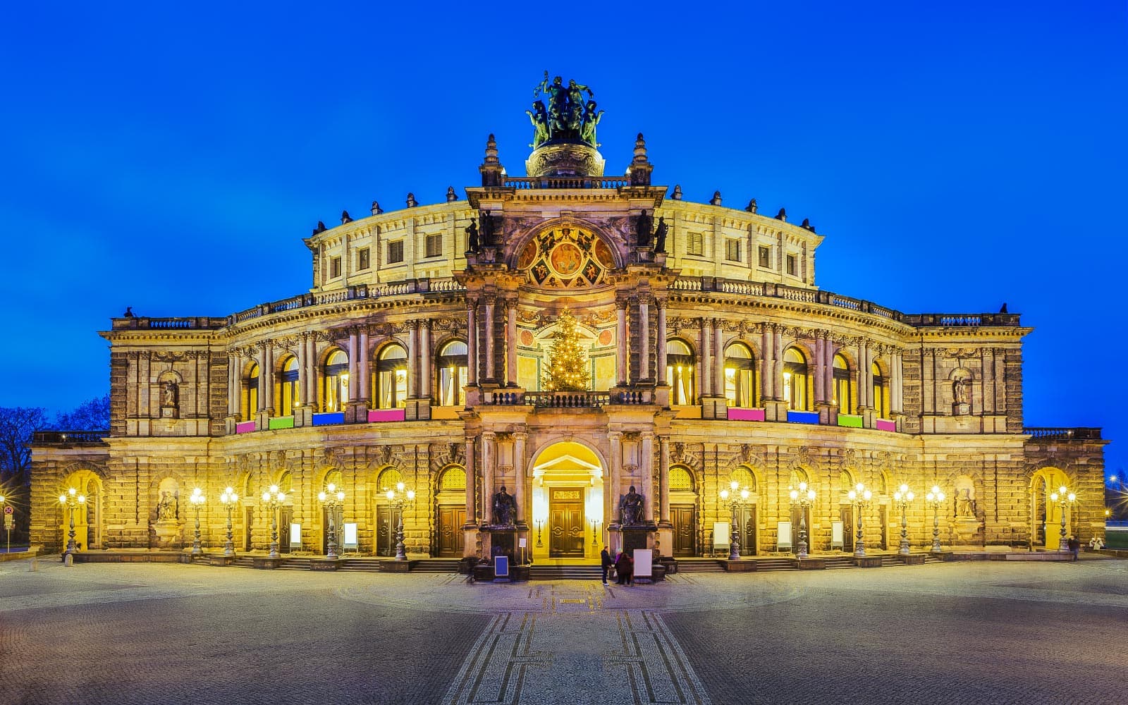 Guided Bus Tour of Dresden with Semperoper House Visit tickets in Dresden - Highlights | TickYourList