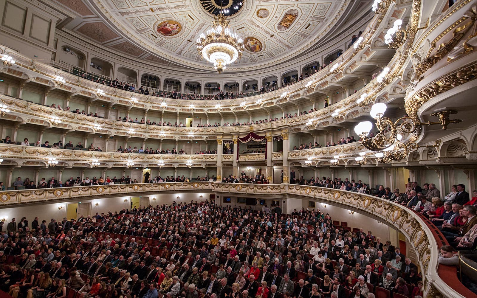 Guided Bus Tour of Dresden with Semperoper House Visit tickets in Dresden - Full Experience | TickYourList
