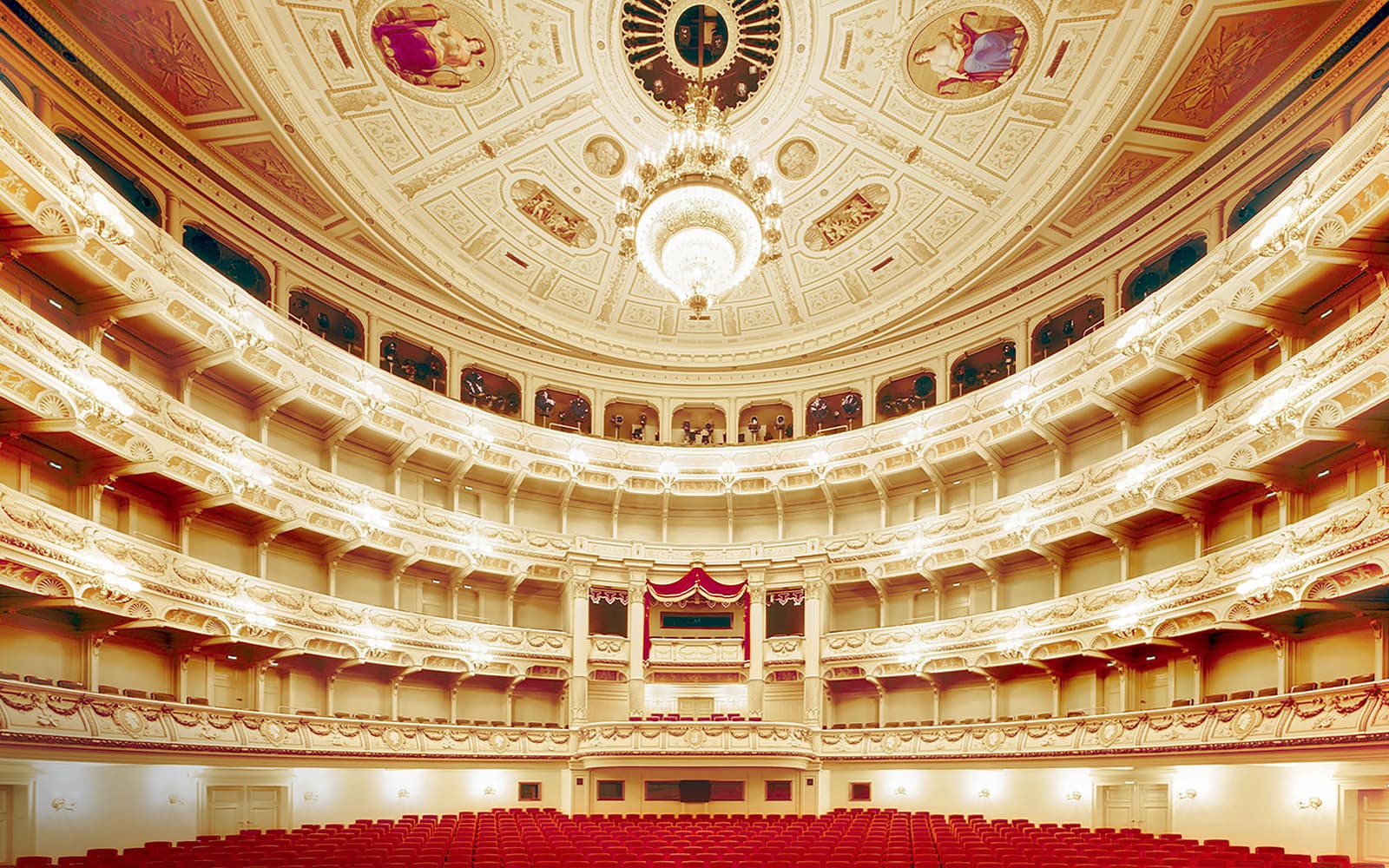 Semperoper Guided Tour for Families