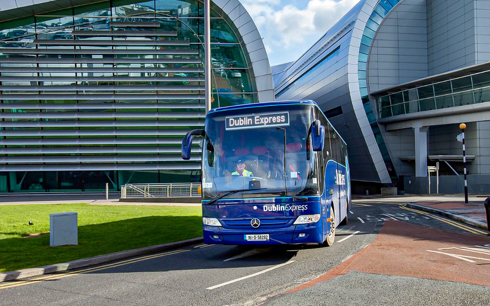 Dublin Express One-Way Tickets: Dublin Airport to/from City Center in Dublin - Activities | TickYourList