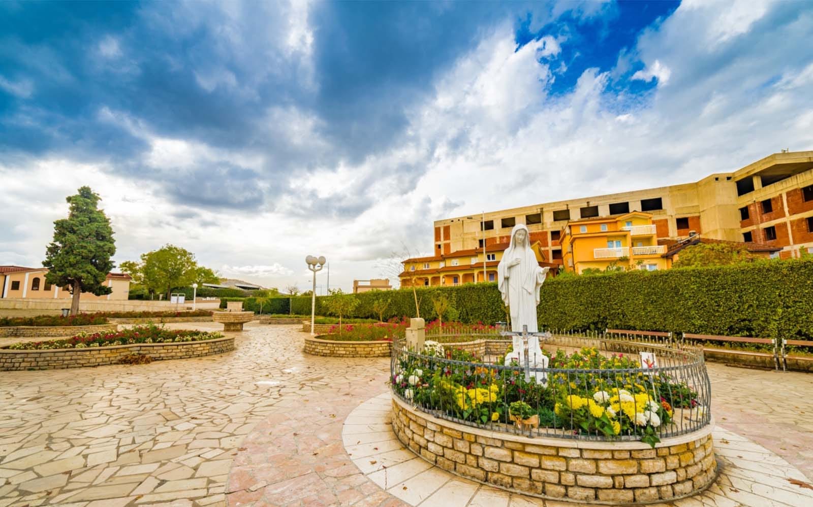 Mostar and Medjugorje Day Tour from Dubrovnik tickets in Dubrovnik - Full Experience | TickYourList