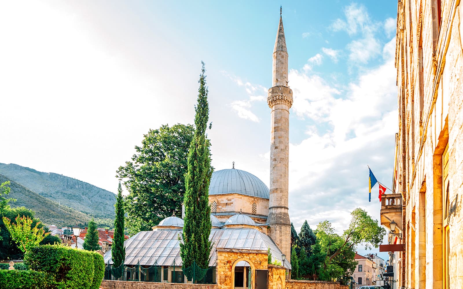 From Dubrovnik: Kravica Waterfalls, Mostar & Pocitelj Day Trip tickets in Dubrovnik - Features | TickYourList