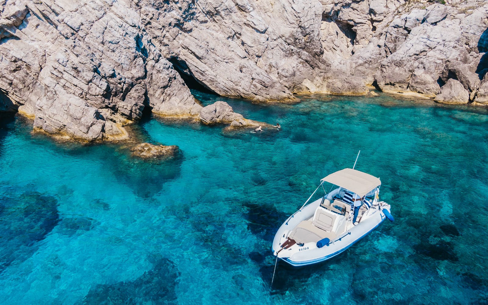 Dubrovnik: Private Boat Tour to Blue Cave & Elaphiti Islands with Unlimited Drinks tickets in Dubrovnik - Attractions | TickYourList