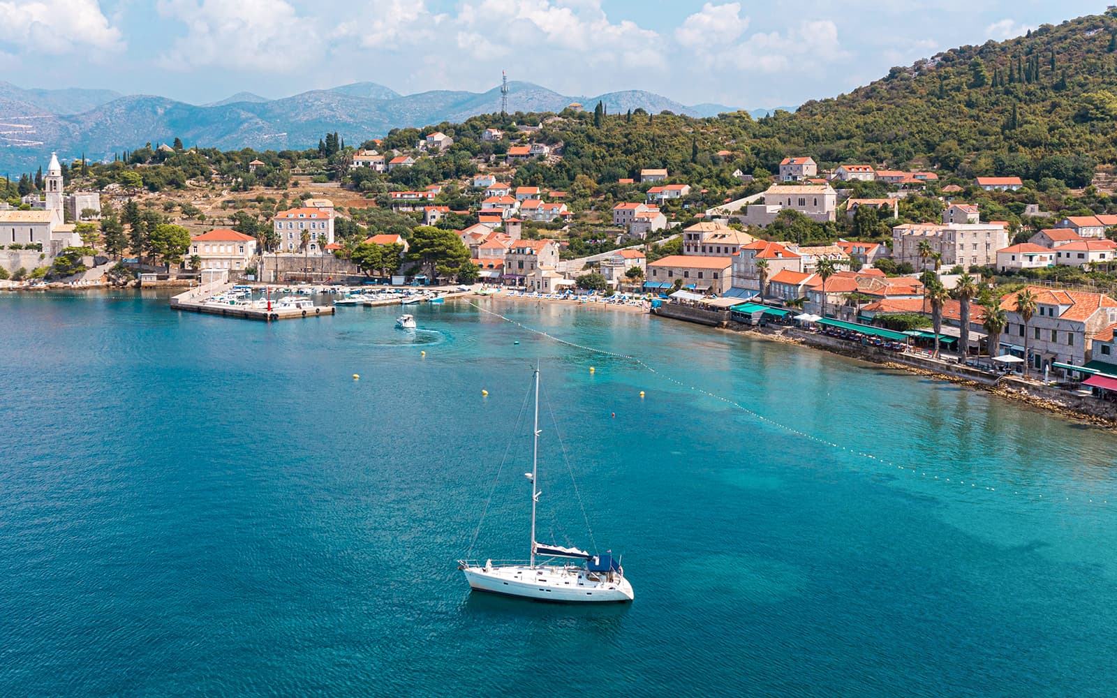 Dubrovnik: Boat Tour to Blue Cave & Elaphiti Islands with Unlimited Drinks
