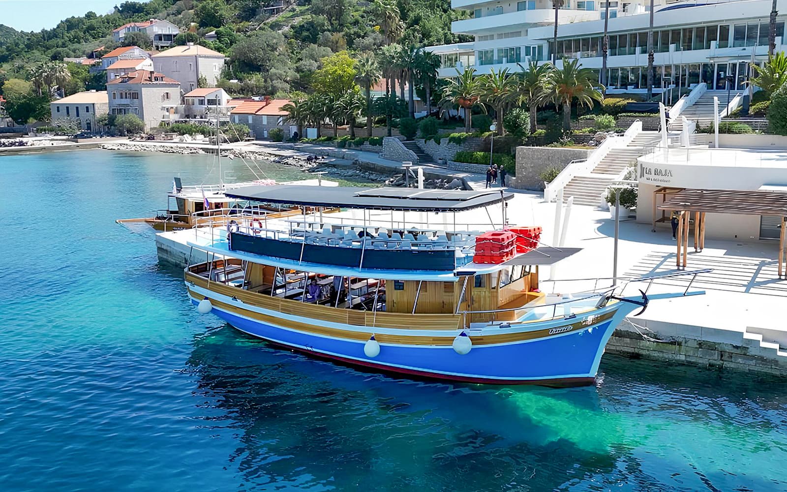 Dubrovnik: Elaphite Islands Cruise with Lunch & Drinks tickets in Dubrovnik - Features | TickYourList