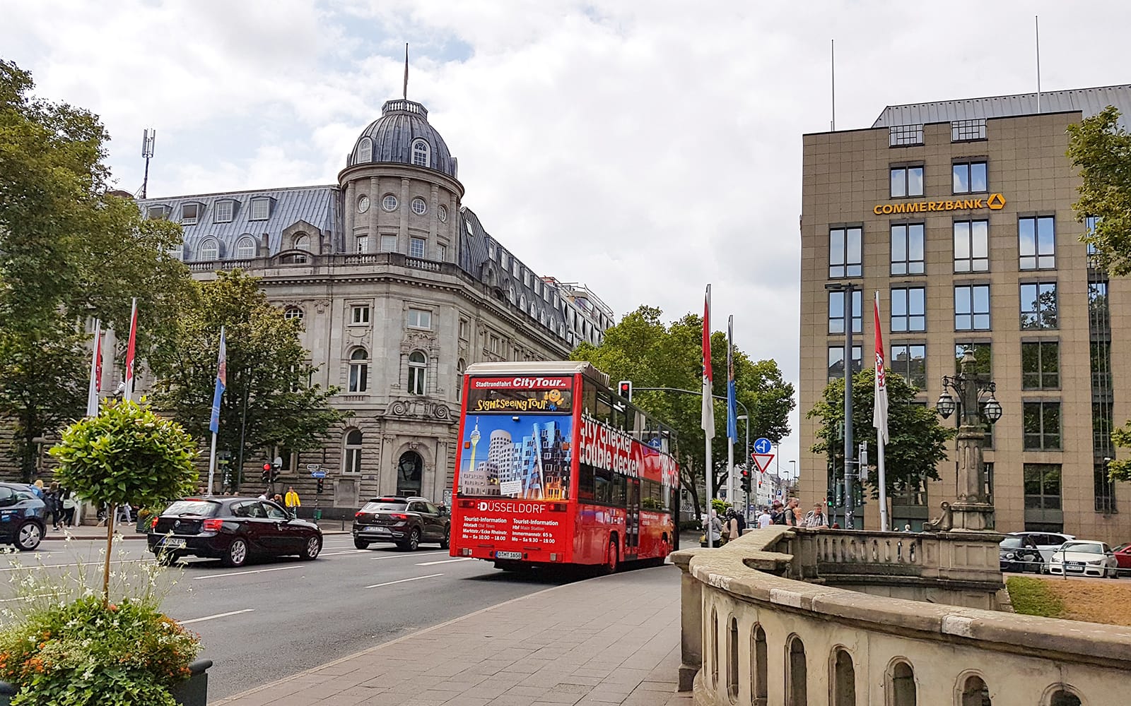 CityTour: Dusseldorf Hop-on Hop-off Bus Tour tickets in Dusseldorf - Features | TickYourList