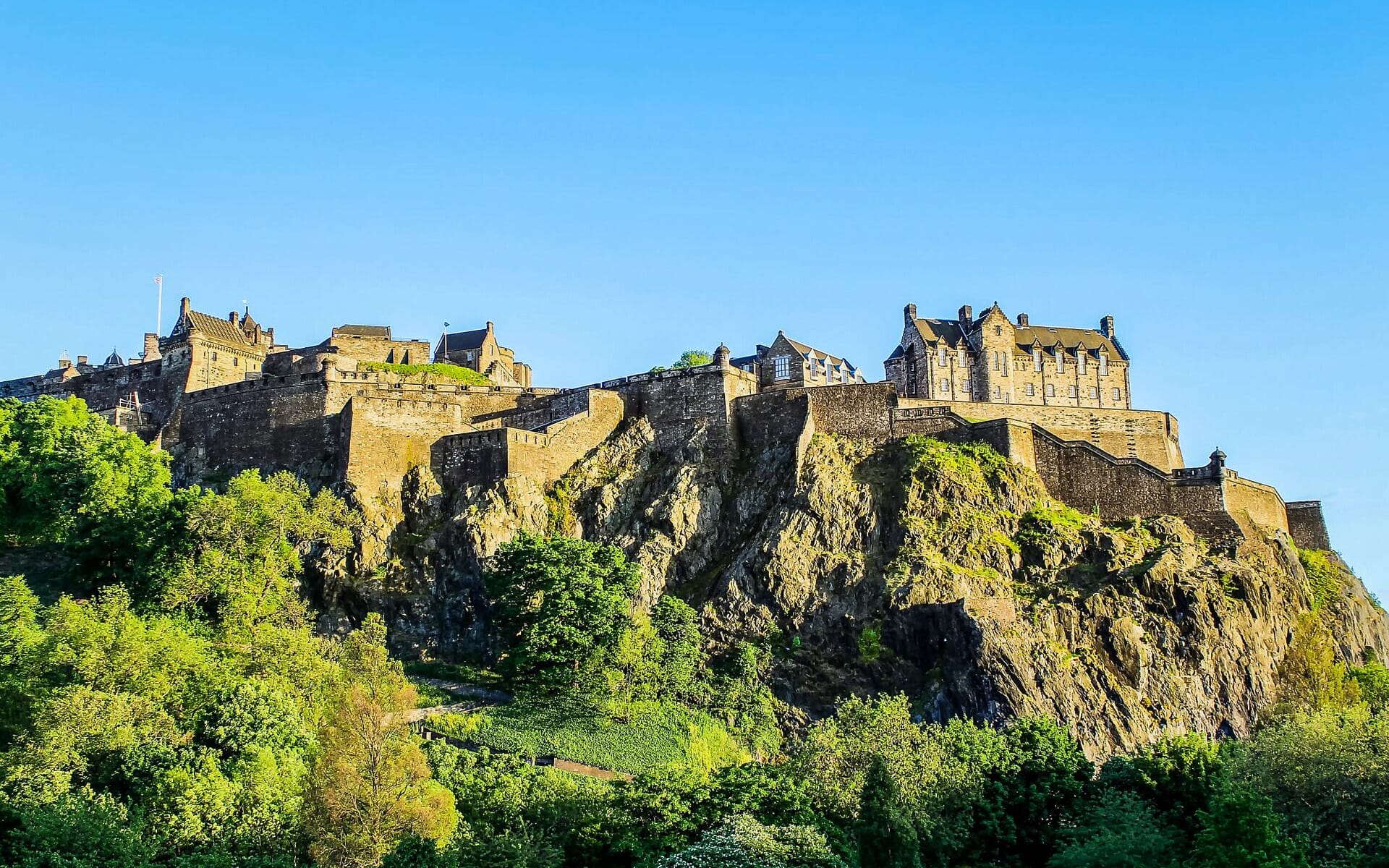 Edinburgh Self Guided Audio Tour tickets in Edinburgh - Attractions | TickYourList