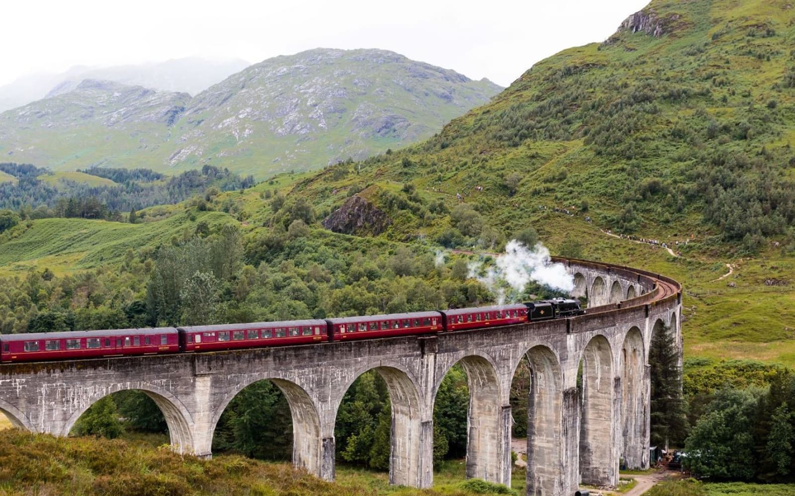 Scottish Highlands & Jacobite Steam Train Day Tour from Edinburgh