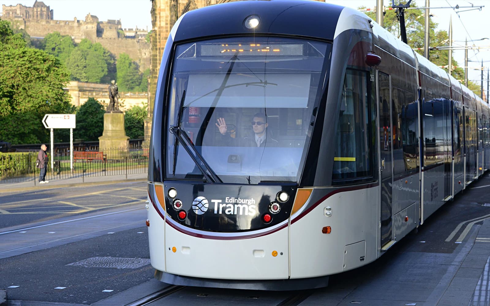 Edinburgh Trams Round-Trip Tickets: Edinburgh Airport to/from City in Edinburgh - Activities | TickYourList