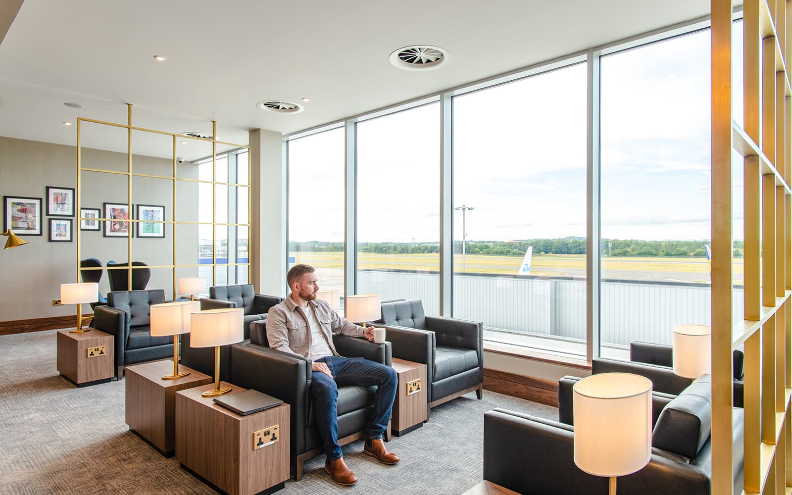 Edinburgh Airport Plaza Premium Lounge Departure Hall Access