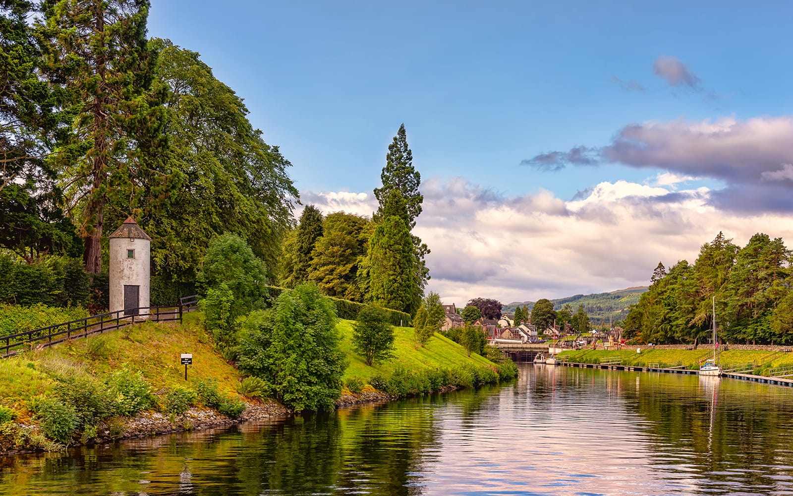 50-Min Scenic Loch Ness Cruise tickets in Edinburgh - Activities | TickYourList