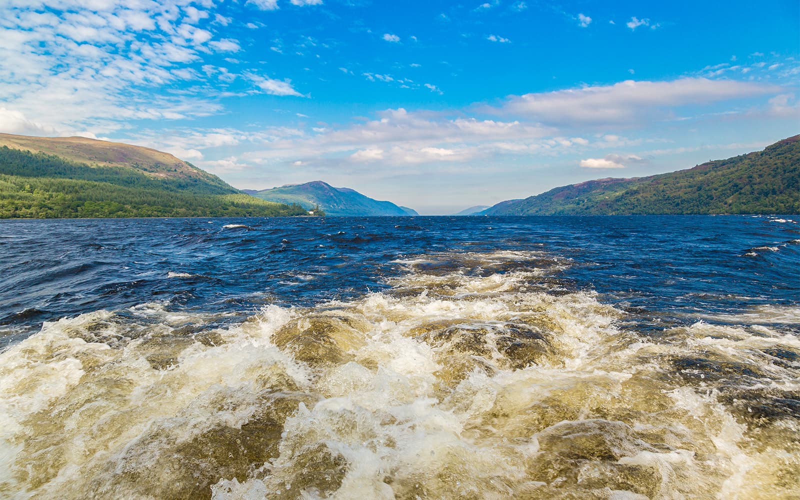 1/1.5-Hour Loch Ness Speedboat Cruise tickets in Edinburgh - Features | TickYourList