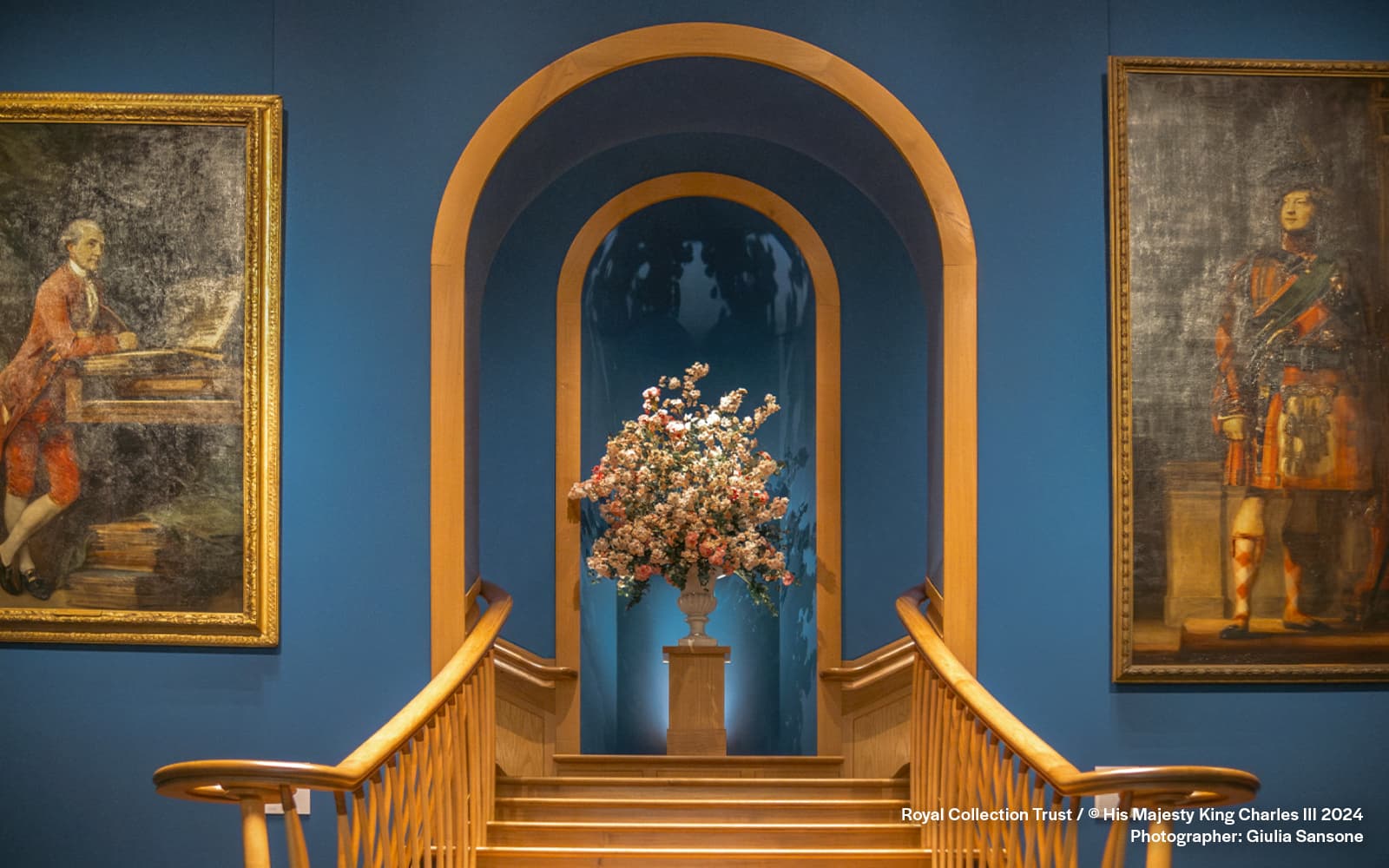 Combo (Save 5%): Palace of Holyroodhouse + The King's Gallery at the Palace of Holyroodhouse Tickets in Edinburgh - Highlights | TickYourList