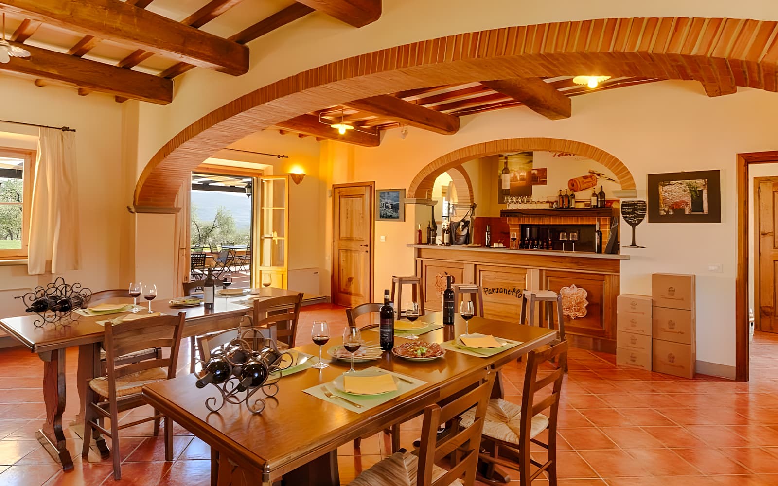 From Florence: Siena and Chianti Day Trip with Dinner & Regional Pairings tickets in Florence - Features | TickYourList