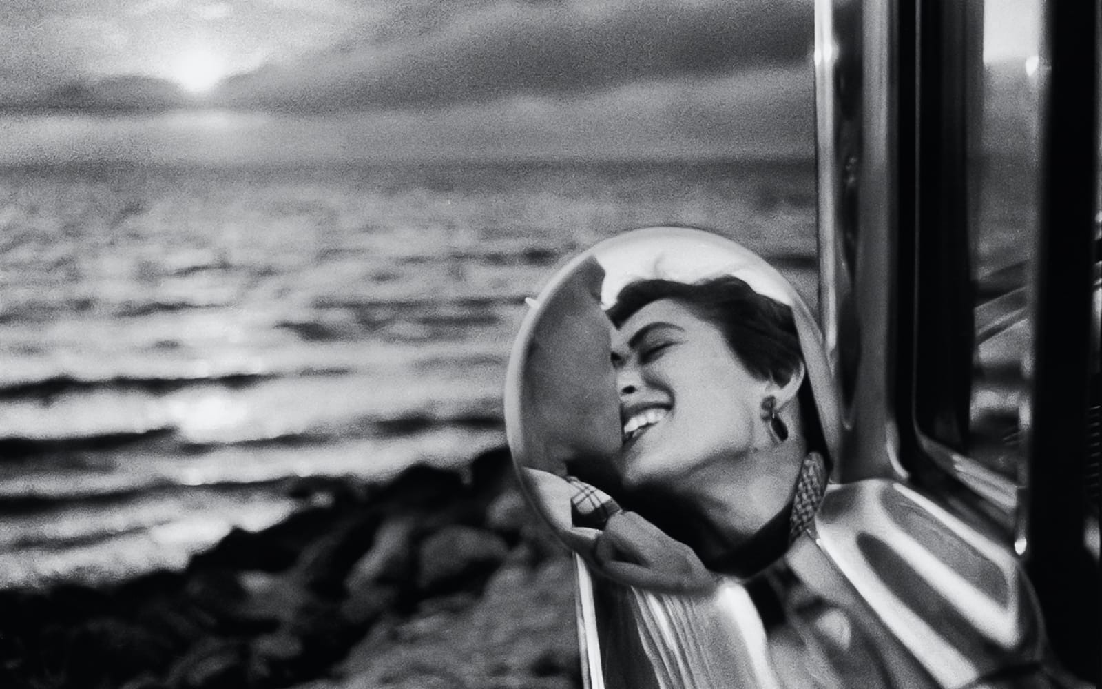 Entry Tickets to the Temporary Elliott Erwitt Exhibition at Villa Bardini experience in Florence | TickYourList